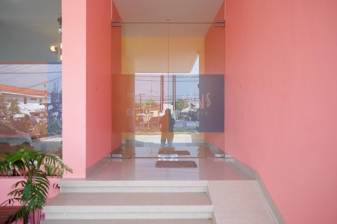 Sans Hotel Aurum Majapahit Semarang Dış mekan fotoğraf